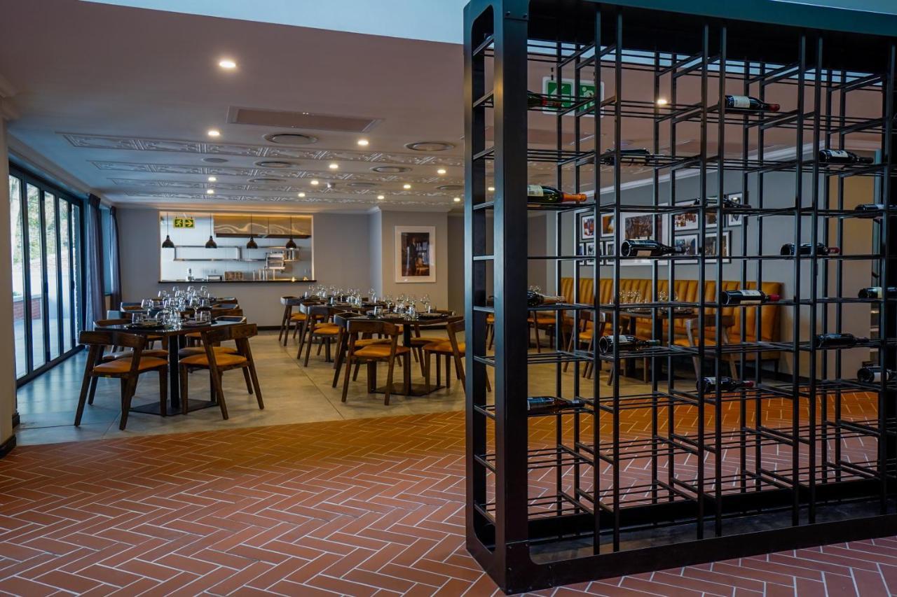Sanctuary Mandela Hotel Johannesburg Ngoại thất bức ảnh