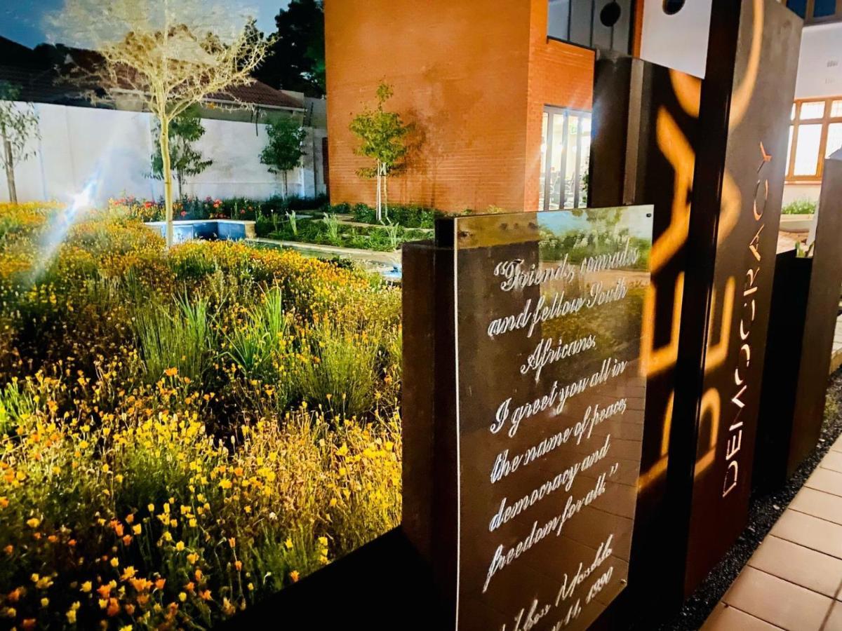Sanctuary Mandela Hotel Johannesburg Ngoại thất bức ảnh
